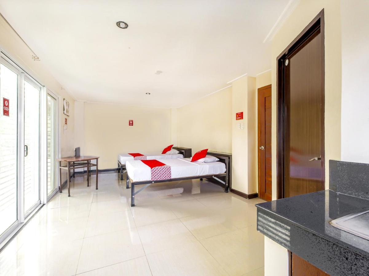 Oyo 842 City Smiles Apartelle San Juan  Kültér fotó