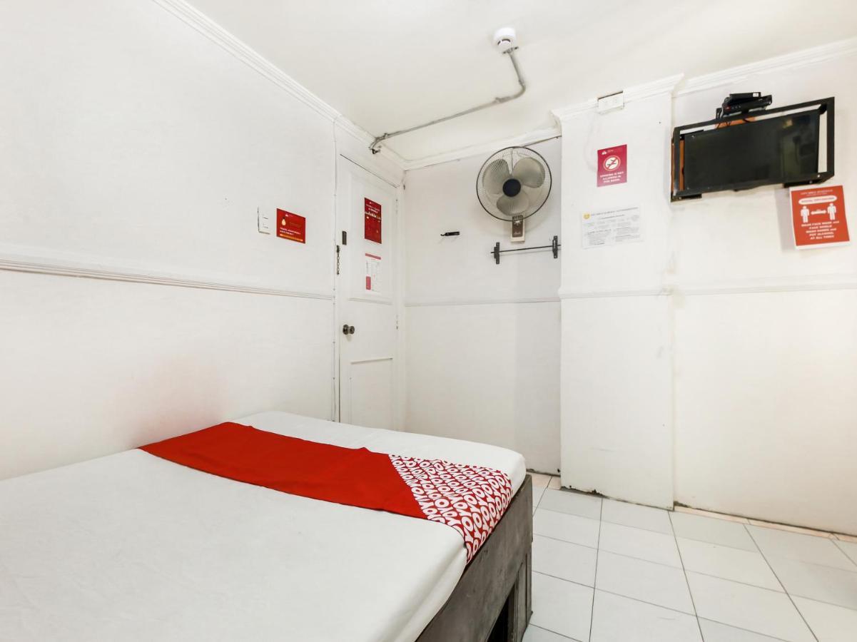 Oyo 842 City Smiles Apartelle San Juan  Kültér fotó