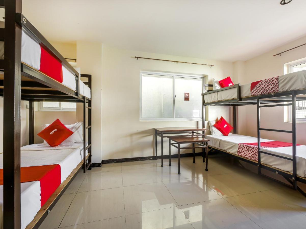 Oyo 842 City Smiles Apartelle San Juan  Kültér fotó